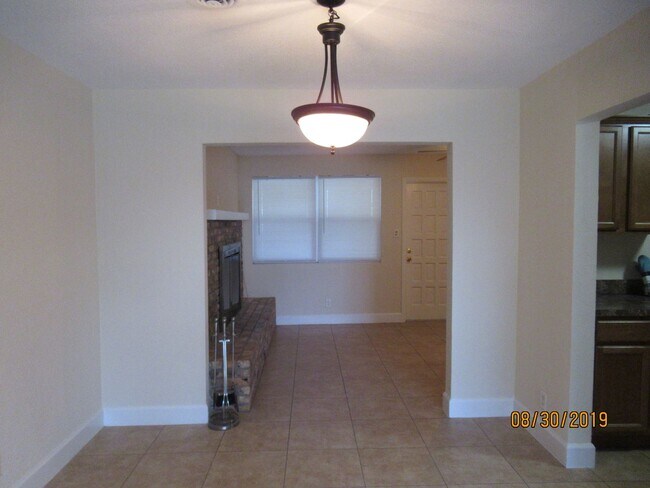 Foto del edificio - 4 Bedroom 2 Bath in South Daytona