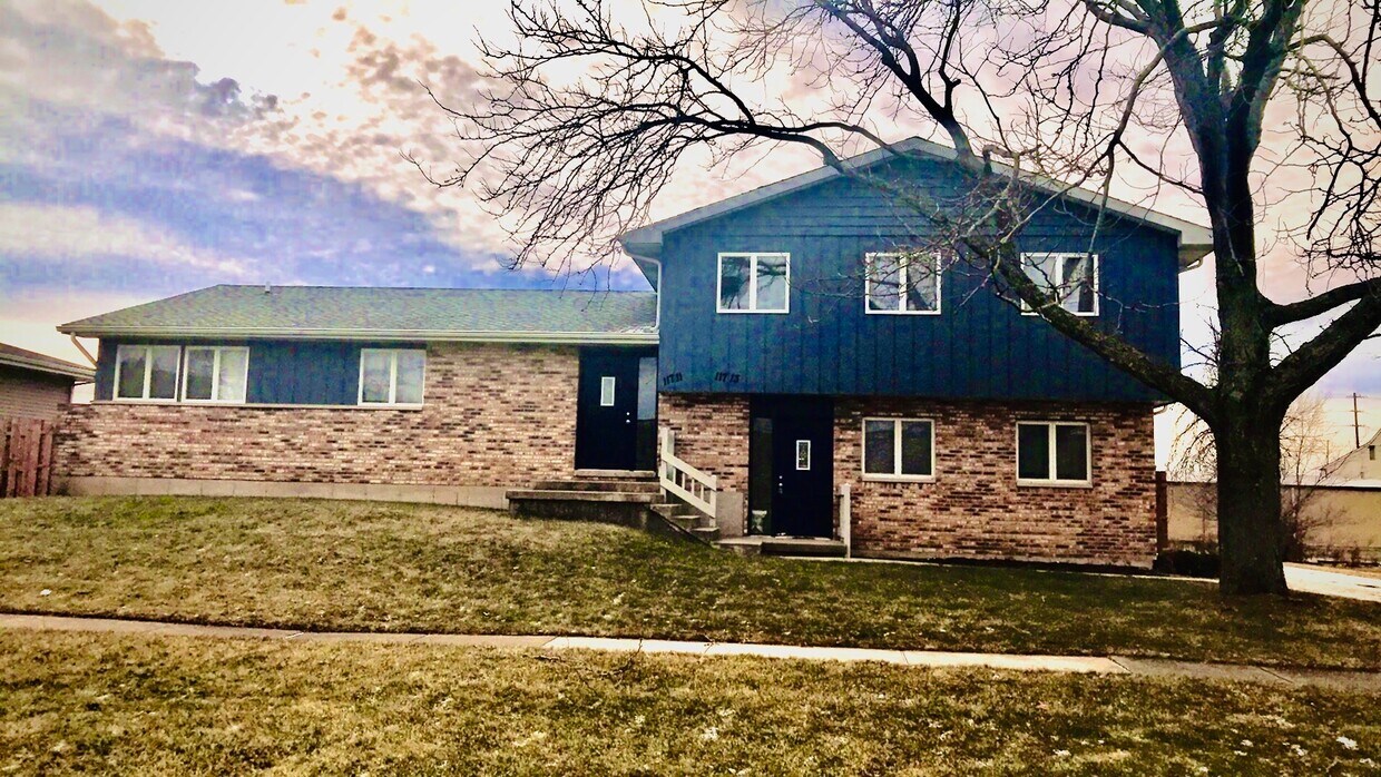Primary Photo - 11713 Kenneth Ave
