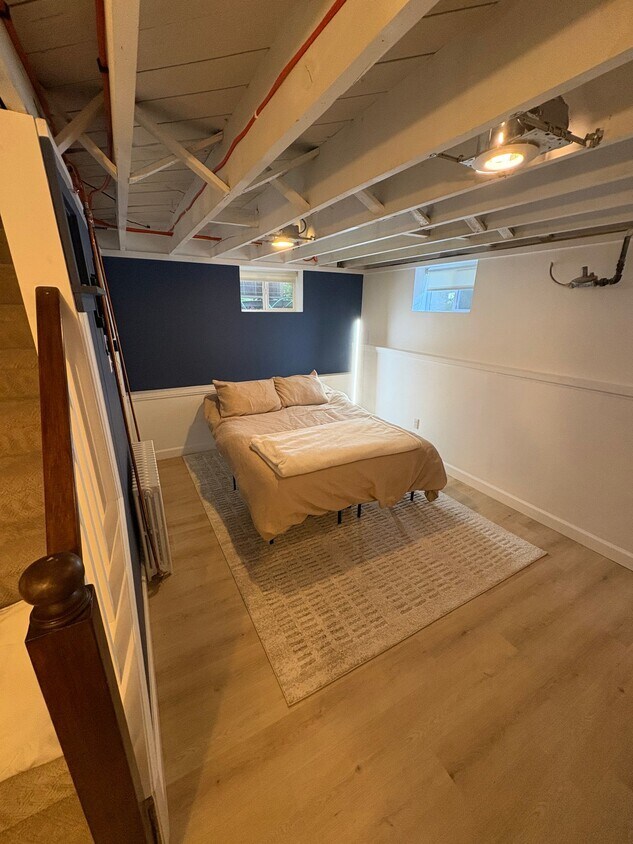 Photo - 2444 S Oakland St (Arlington, VA)