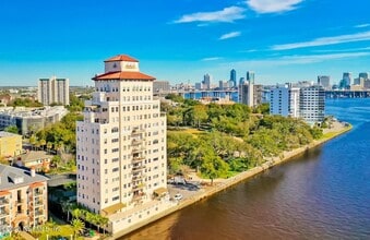 Building Photo - 1846 Margaret St