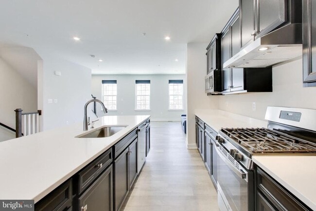 Building Photo - 11330 Meridian Hill Way