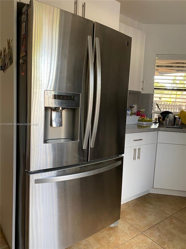 Building Photo - 14985 SW 48th Ter  26H Miami Fl 33185