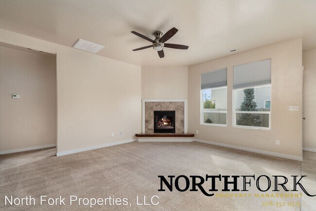 Foto del edificio - 3 br, 2 bath House - 2217 N Penny Lake Ave