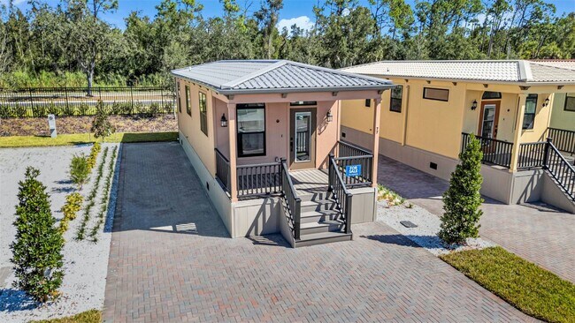 Building Photo - 6165 Talon Bay Dr