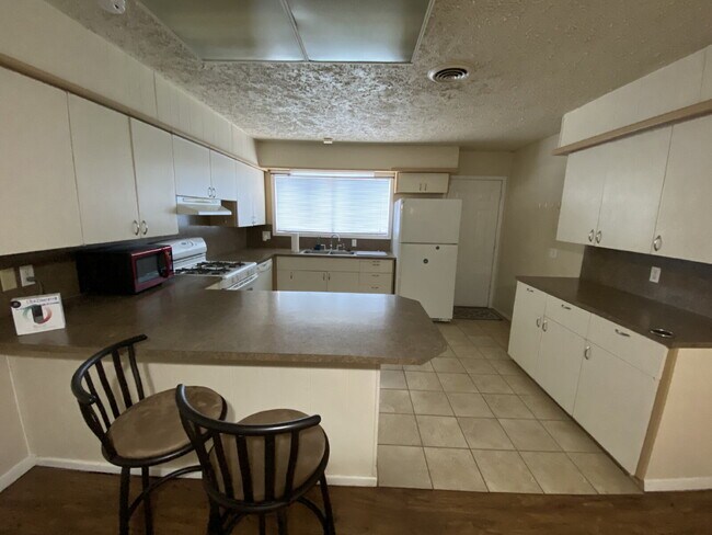 Foto del edificio - Spacious 3/2!