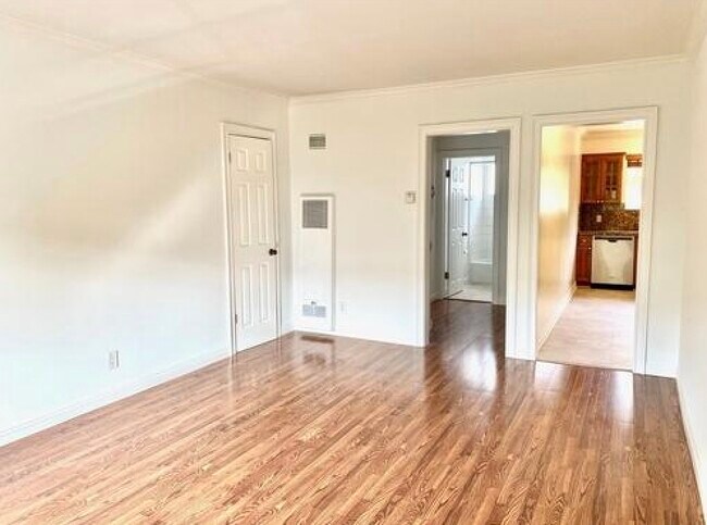 Foto del edificio - 2305 Chariton St