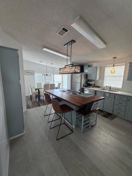 Foto del edificio - 6765 Spanish Lakes Blvd