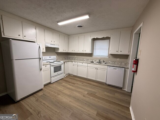 Foto del edificio - 1605 Cedar Shoals Dr