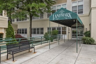 Building Photo - 1 Landmark Sq