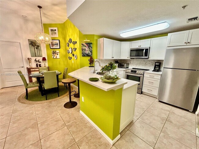 Foto del edificio - 5080 Fairways Cir