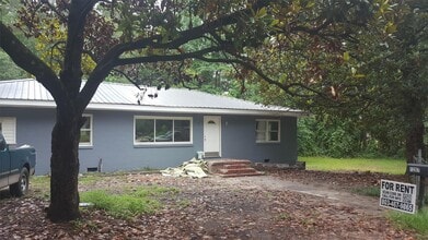 Building Photo - 1207 Hampton Rd