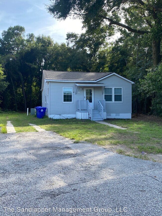 Building Photo - 4 br, 2 bath House - 2642 Ferrara Drive