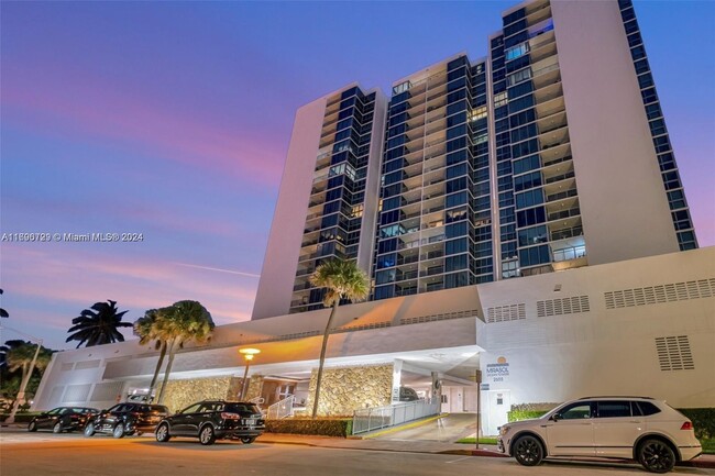 Foto del edificio - 2655 Collins Ave