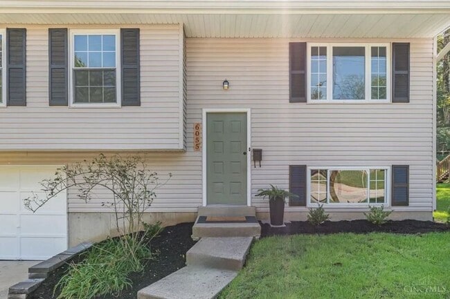 Photo - 6055 Tridale Ct House