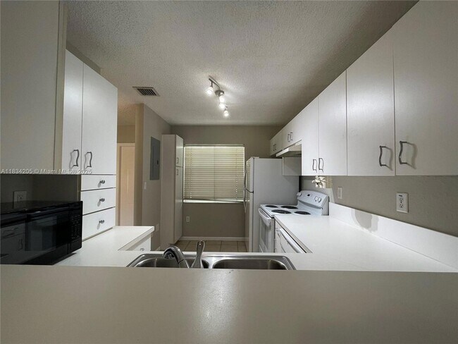 Foto del edificio - 14124 SW 121st Pl
