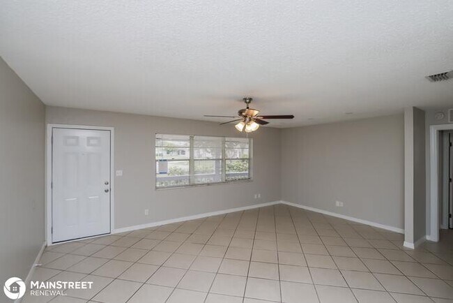 Building Photo - 850 Carnation Dr, Sebastian, FL 32958