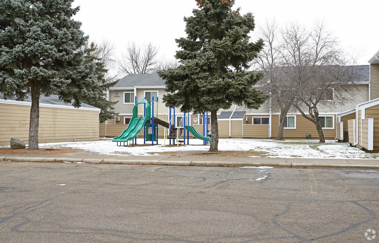 Primary Photo - Clifton Townhomes