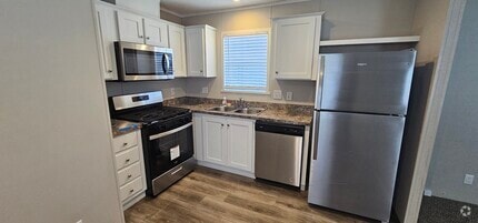 Building Photo - 178 Magnolia Pl