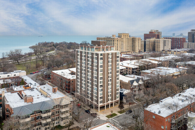 5401 S Hyde Park Blvd - Hyde Park Condominium