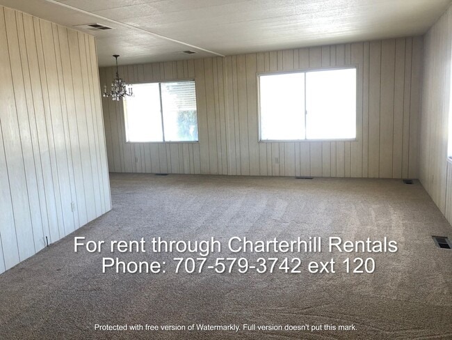 Building Photo - Seniors (must be age 55+) Valle Vista community for occupants age 55 and over community - 2 bedro...