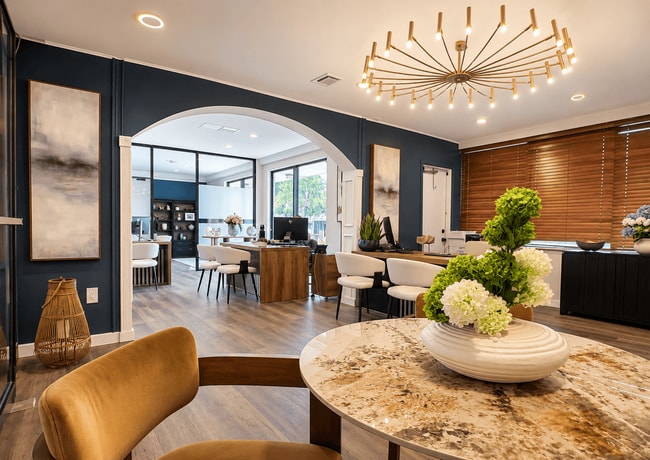 Building Photo - Courtyards at Miami Lakes