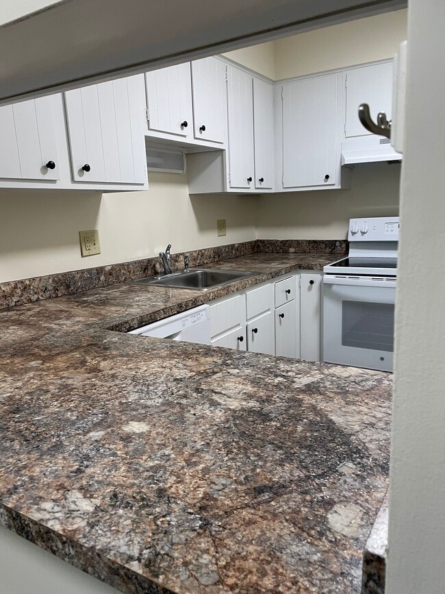 Building Photo - South Bay Apartments