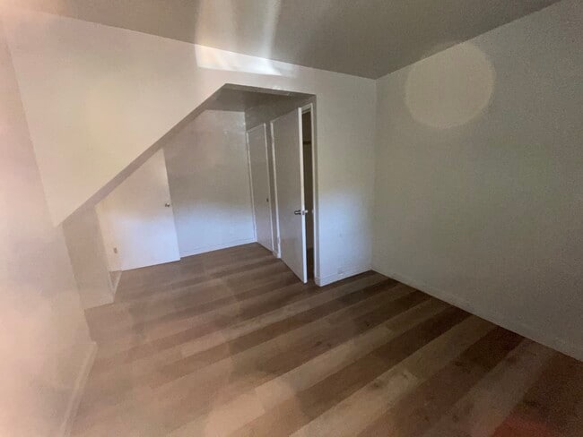 Building Photo - 5120 S Roxbury St