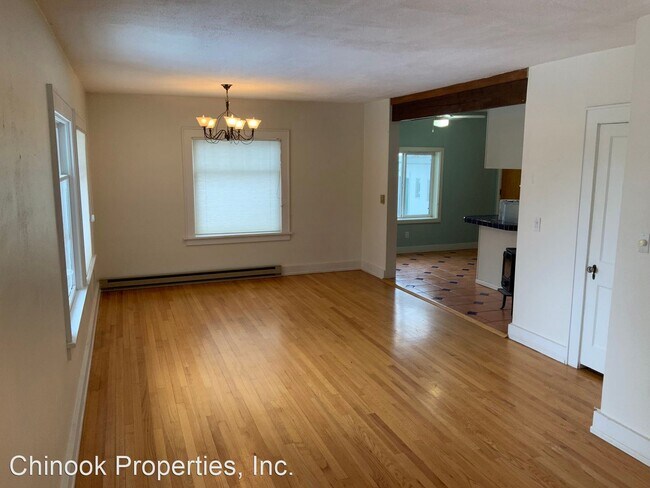 Building Photo - 4 br, 2 bath House - 2310 Floral Hill Dr
