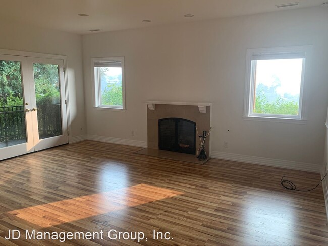 Building Photo - 1 br, 1 bath House - 64 Roble Rd