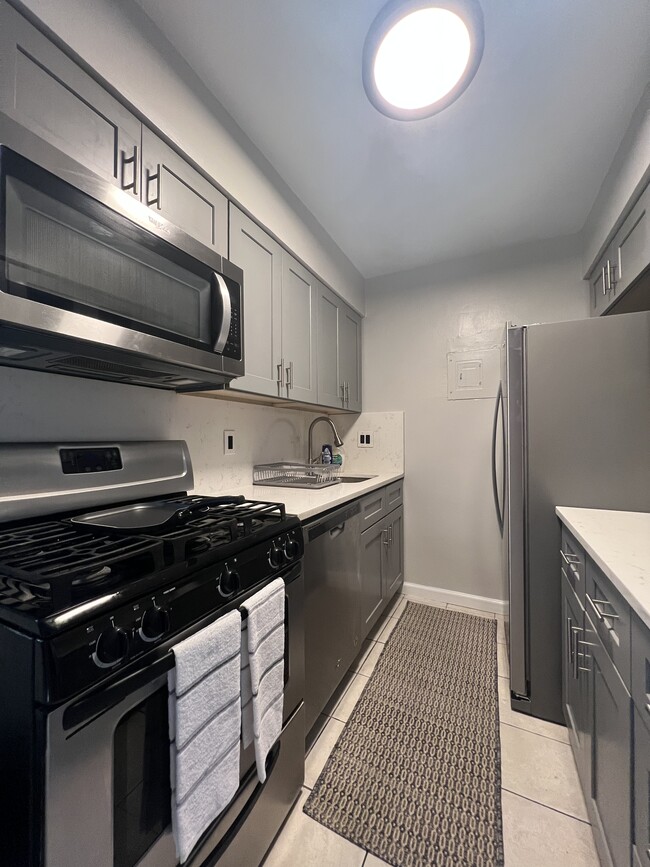 Foto del edificio - 2051 N Woodstock St