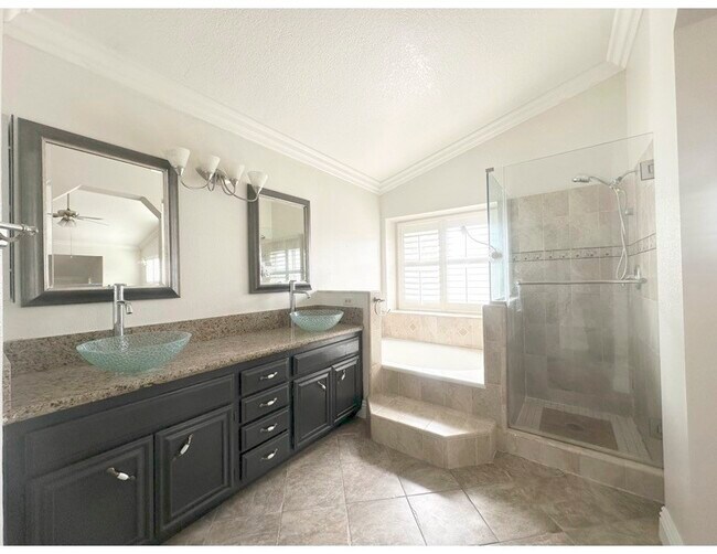 Foto del edificio - 19852 E Round Hill Ln