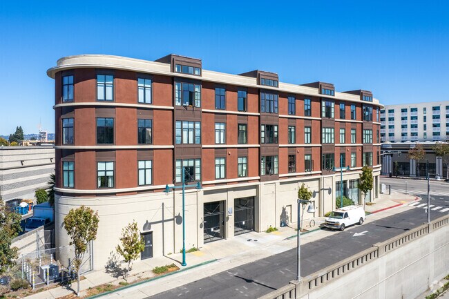 Building Photo - Adeline Place