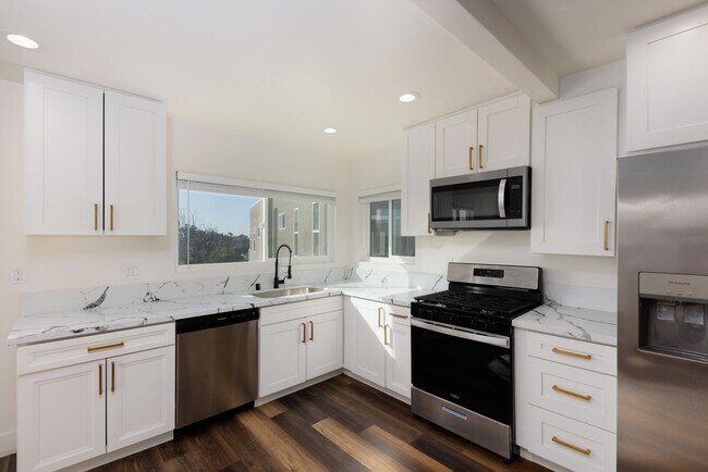 Building Photo - 6283.5 Lorca Dr