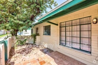 Building Photo - 2917 N 19th Ave