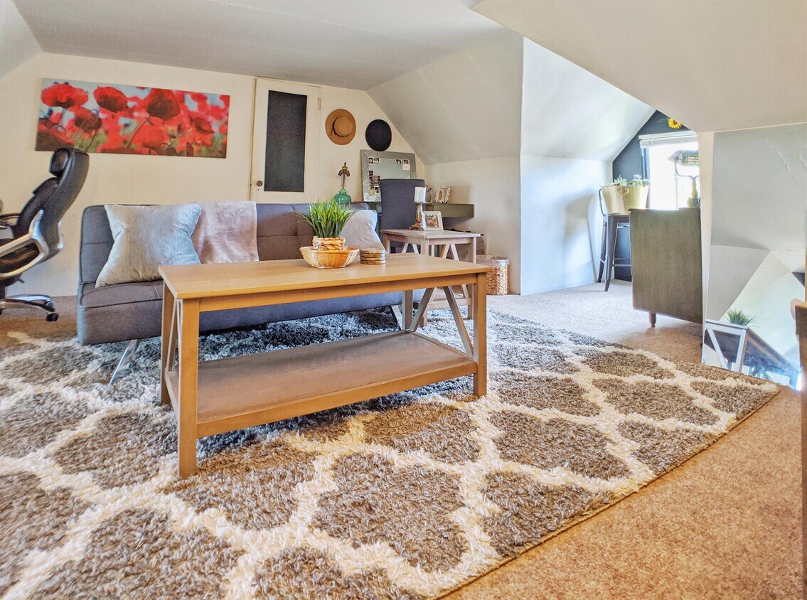 Foto principal - 457 SW Washington Ave