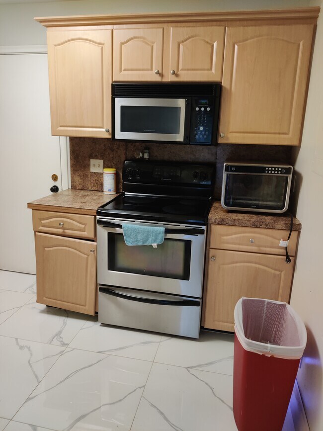 Foto del edificio - 22605 SW 66th Ave