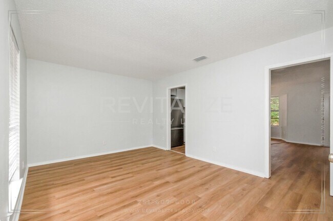 Foto del edificio - 5728 Post Oak Ct