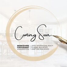 Building Photo - 130 S Middle Neck Rd