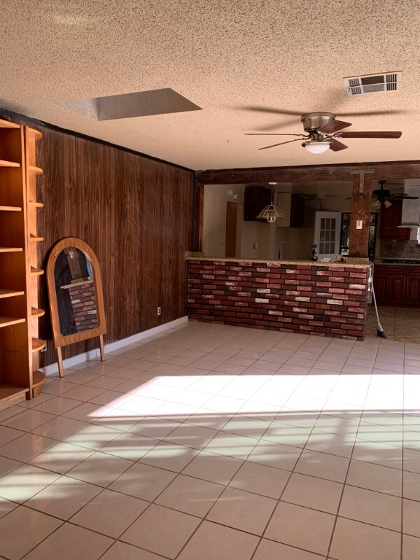 Building Photo - 15750 Fellowship St