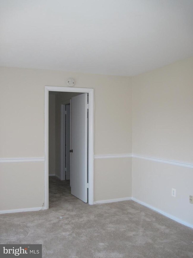 Foto del edificio - 4241 Columbia Pike
