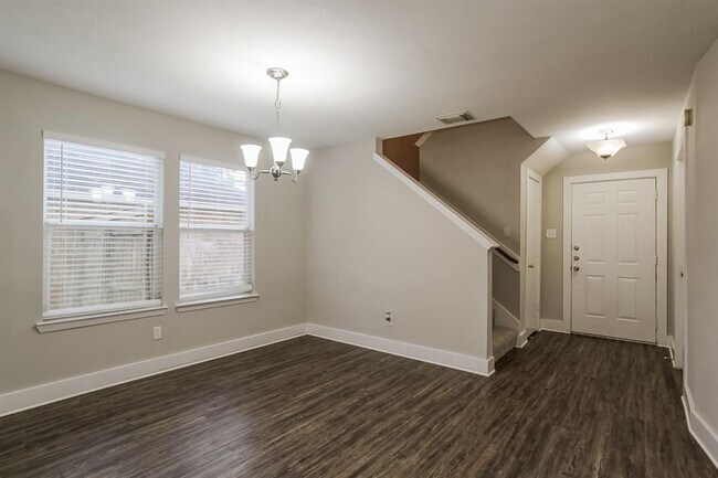 Building Photo - 17107 Scuttle Way