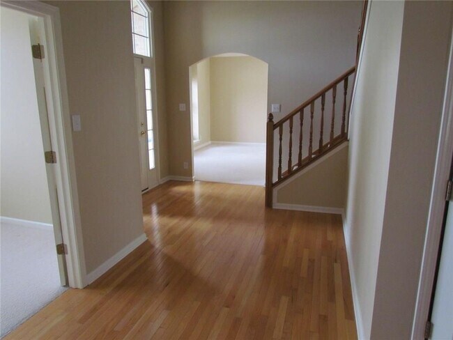 Building Photo - 411 Mari Way