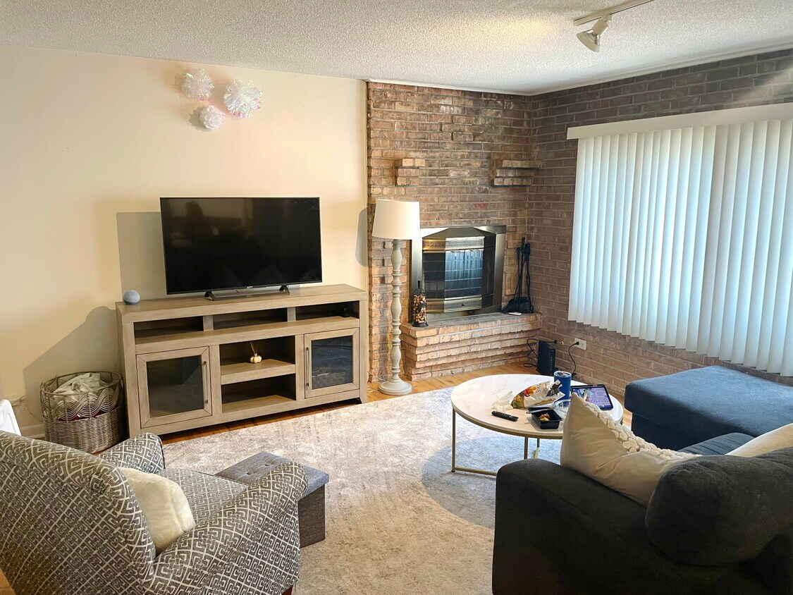 Foto principal - 715 W Diversey Pky