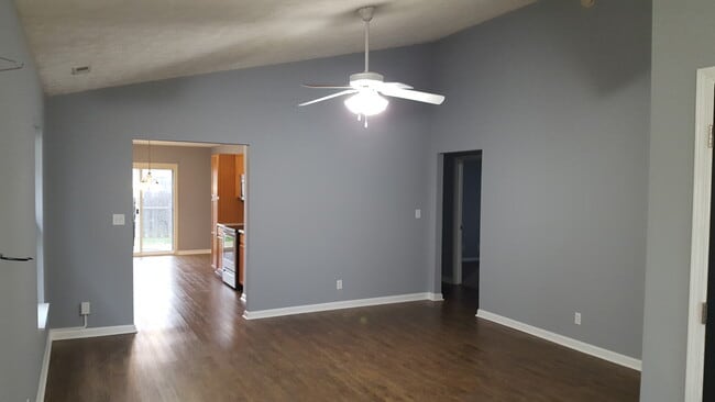 Building Photo - 5598 Dunston Dr