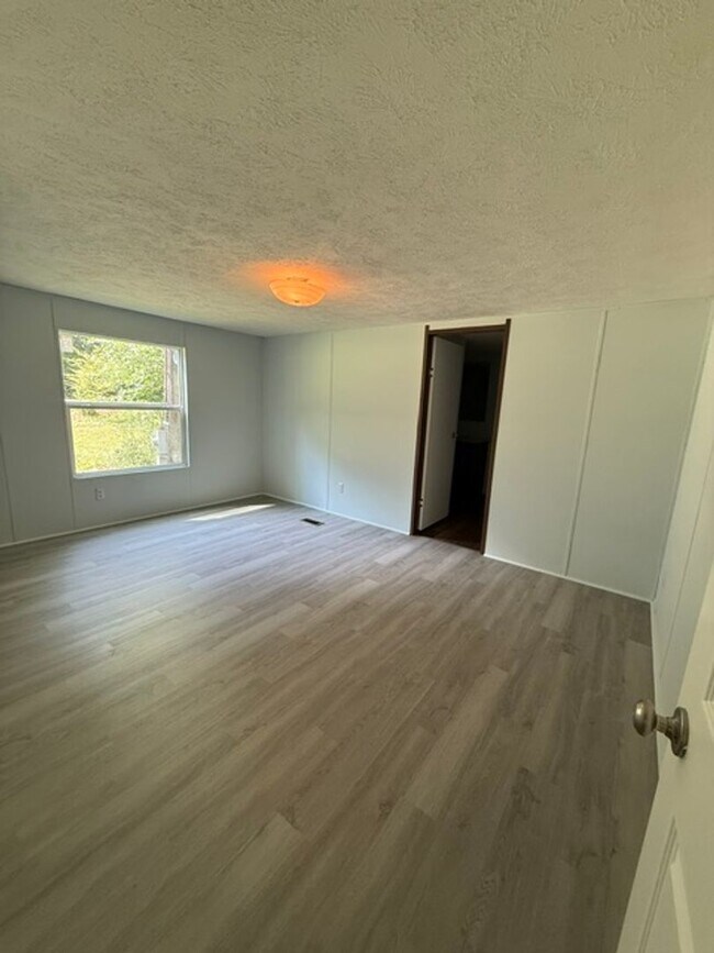 Foto del edificio - For Rent