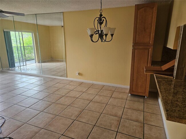 Foto del edificio - 7561 NW 16th St