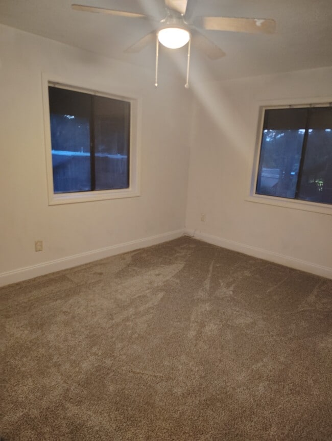 Building Photo - 29 Quail Run