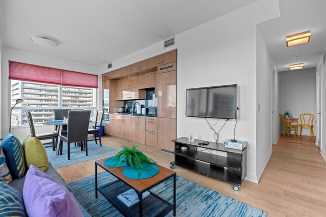 Photo du bâtiment - 15 Poyntz Ave