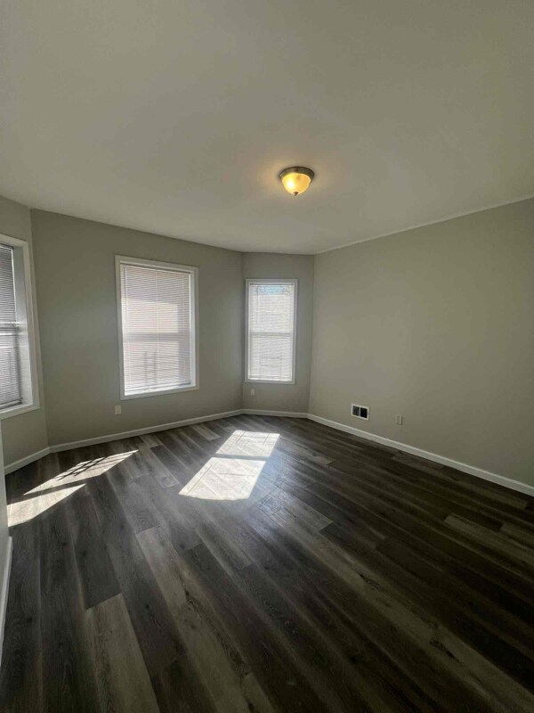 Building Photo - 151 N 14th St