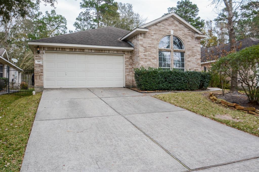 Primary Photo - 106 E Foxbriar Forest Cir